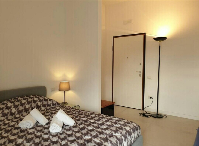 Bedroom 5, Oasi Al Centro con Parcheggio, Salerno