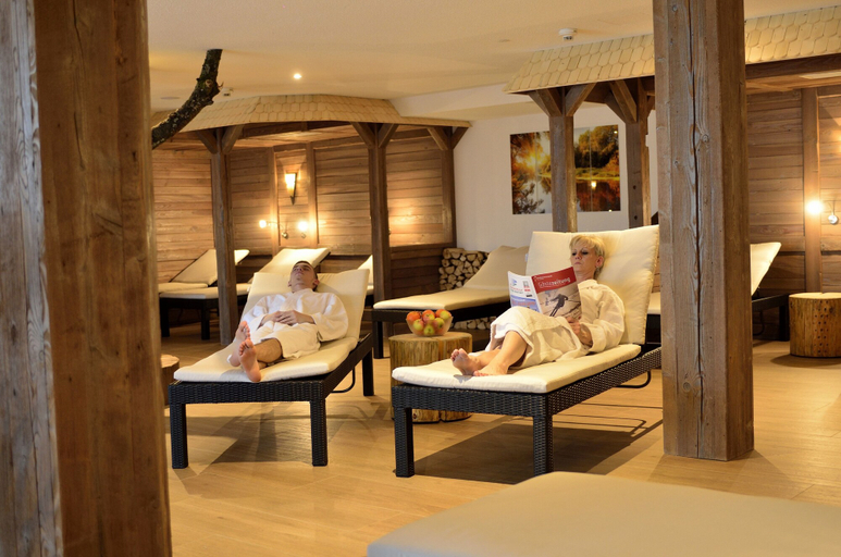 Bedroom 3, Burg Hotel, Breisgau-Hochschwarzwald