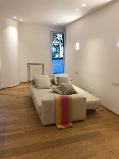 Living area 2, Lario Apartment, Como