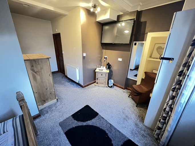 Others 5, The old post office hotel, Calderdale