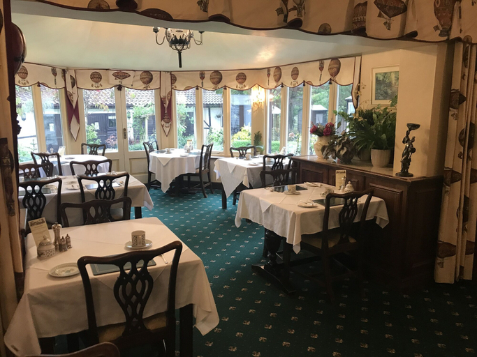 Food & Drinks 4, West Lodge Hotel, Buckinghamshire