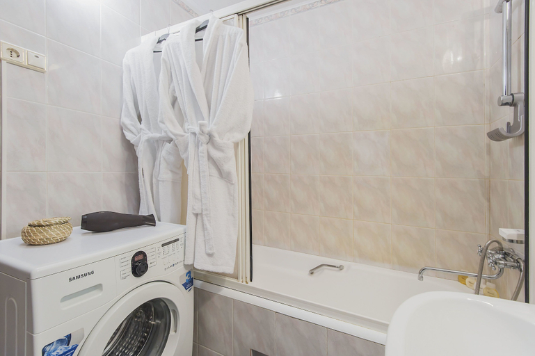 Bathroom 3, GM Apartment Nikolaeva 1, North-Western