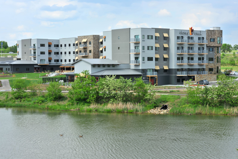 Exterior & Views 2, Stoney Creek Hotel Kansas City - Independence, Kansas City