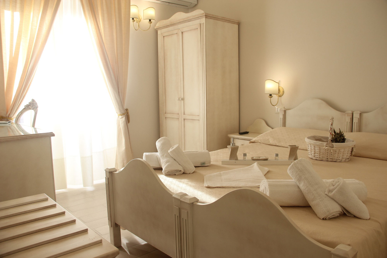 Bedroom 3, City Fair, Catania