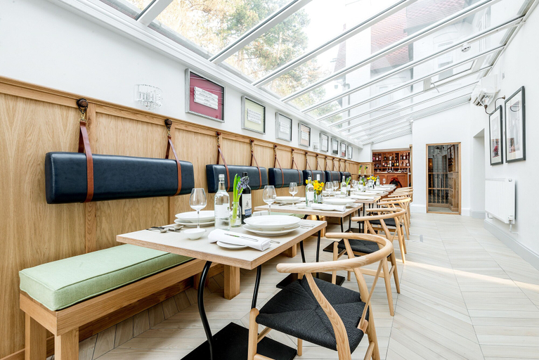 Food & Drinks 5, Burnside Hotel, Warwickshire