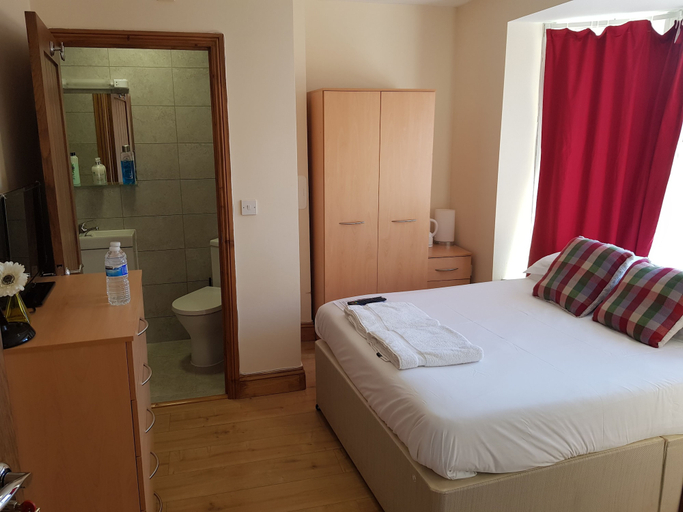 Bedroom 2, Oxford City Guest House, Oxfordshire