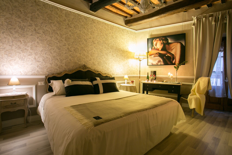Bedroom 5, San Michele al Borgo, Arezzo