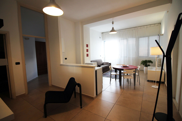 Others 4, Duca, Lecce