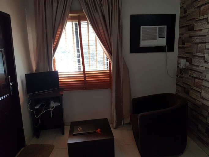 Others 5, Eddy Vic Hotel, AbujaMun
