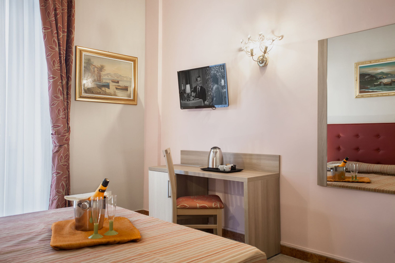Bedroom 3, Domus Napoleone, Rome
