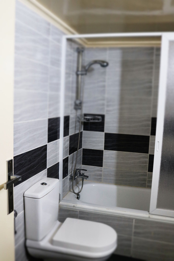Bathroom 5, Vista Del Mar Hotel, Kasrouane