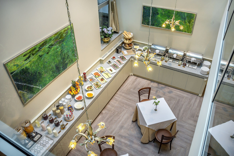 Food & Drinks 5, Ratonda Centrum Hotels, Vilniaus
