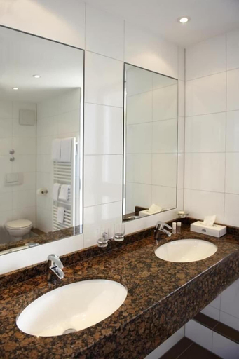 Bathroom 2, Stern Hotel Soller, München