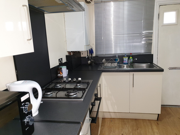 Others 5, Dodi Apartments, London