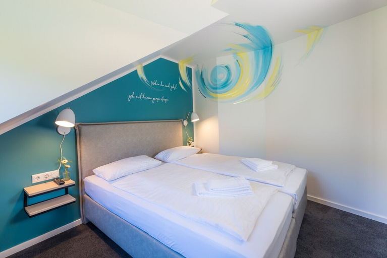 Bedroom 3, Hotel & Café Mühlenglück, Ortenaukreis