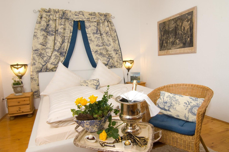 Bedroom 2, Hotel Platengarten, Ansbach