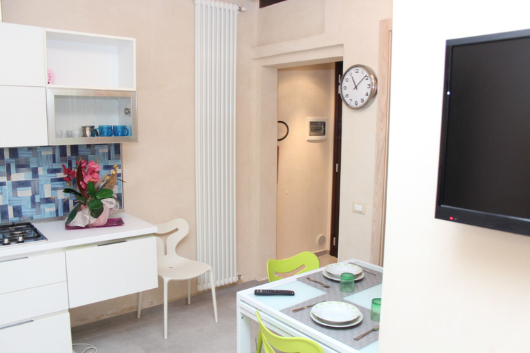 Others 4, Stevens Apartments, Lecce