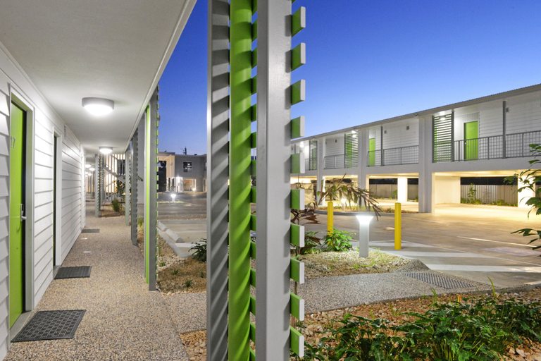 Exterior & Views 2, Mackay Oceanside Central Hotel, Mackay - Pt A