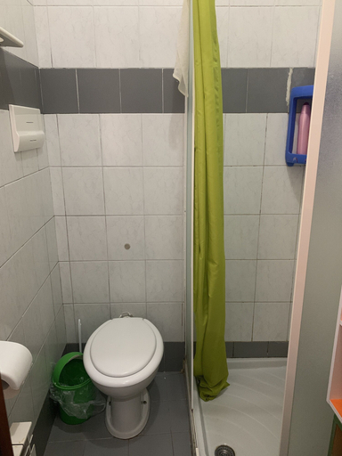 Bathroom 5, Pavarotti House, Venezia