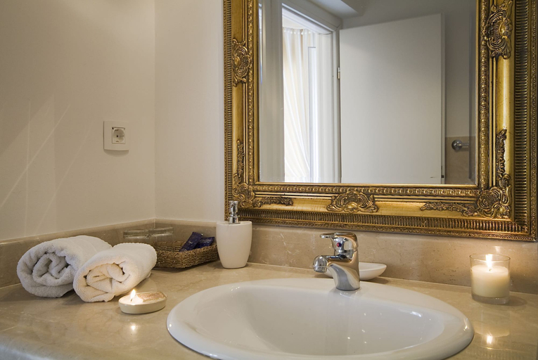Bathroom 5, Villa Triana, Zadar