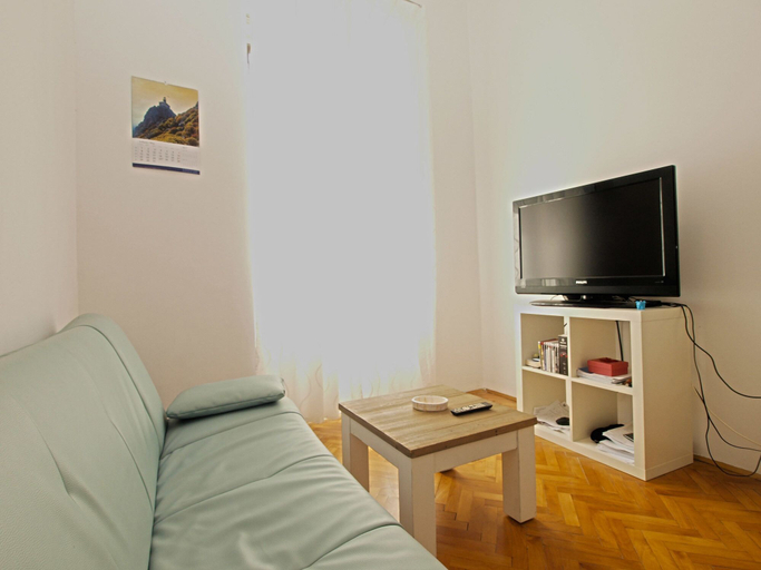 Others 5, Apartment 1636, Pula
