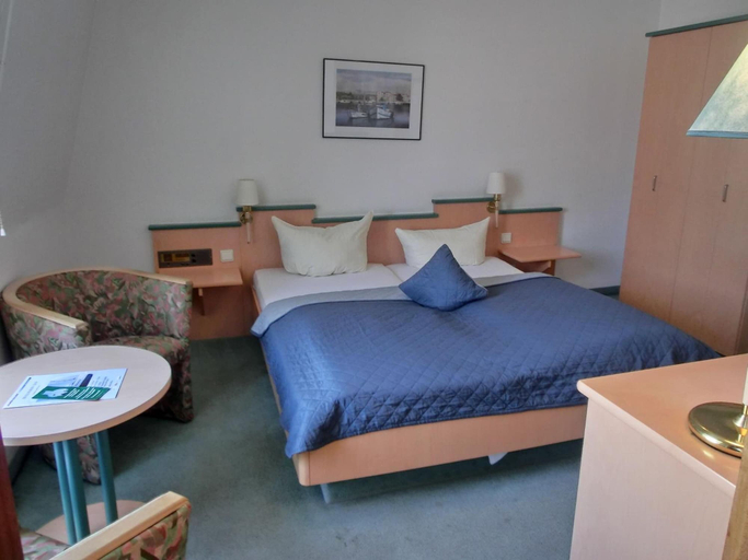Bedroom 3, Hohwachter Hof, Plön