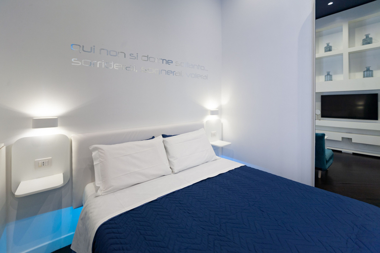 Bedroom 5, Skyhouse Duomo, Napoli