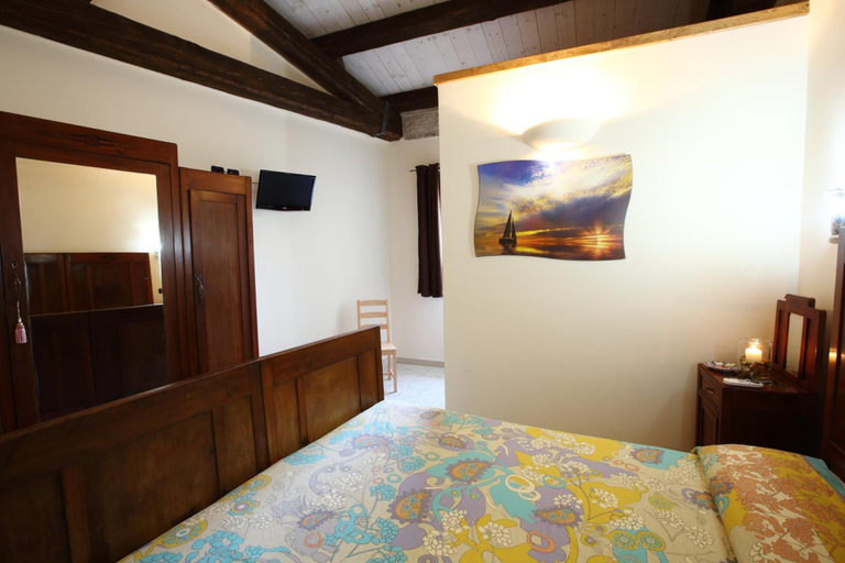 Bedroom 5, Il Casale Dei Ciliegi, Teramo