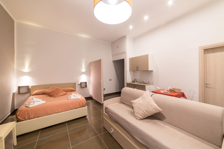 Bedroom 4, Be Italian Bovio Flats, Napoli