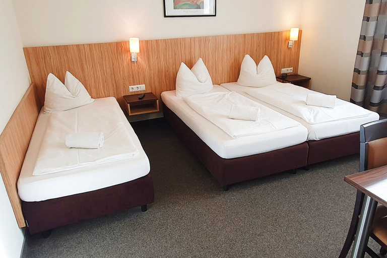 Bedroom 3, Sport Hotel Kenzingen, Emmendingen