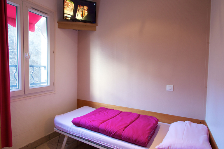 Bedroom 4, Bastille Hostel, Paris