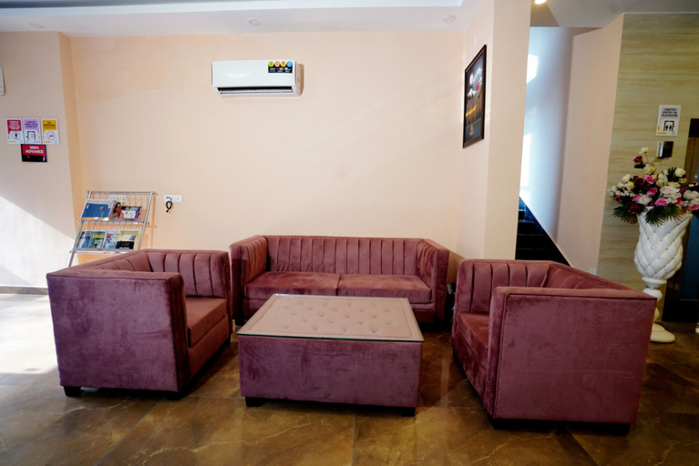 Others 5, ExpoMart Inn, Gautam Buddha Nagar