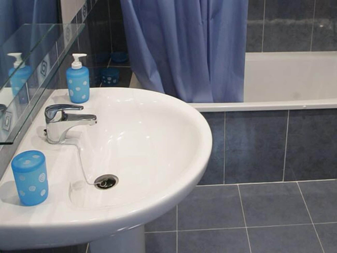 Bathroom 4, Hostal Hispanico II, Salamanca