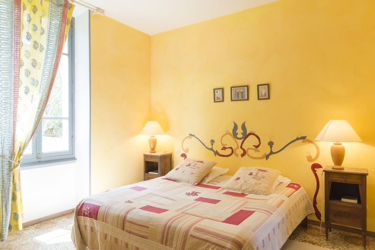 Bedroom 2, Mas Montluzia, Aude
