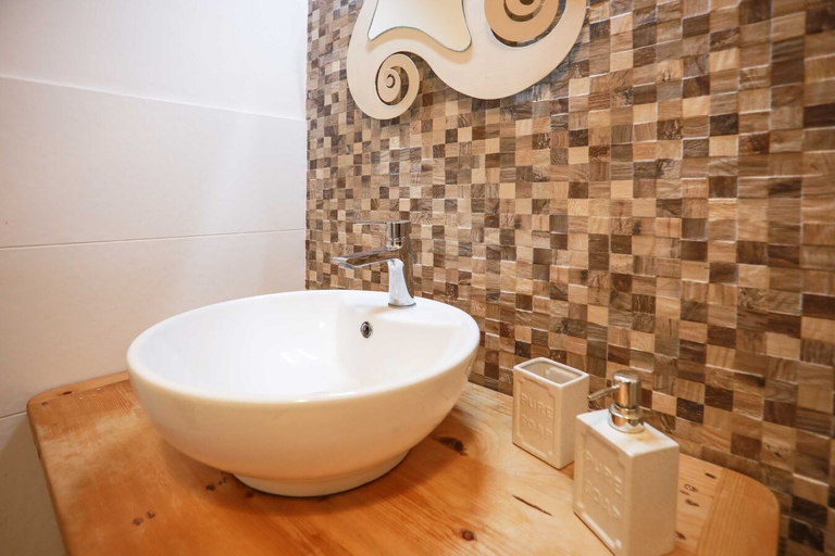 Bathroom 5, Villetta Anna Torre Suda, Lecce