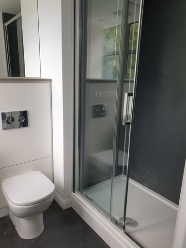 Bathroom 3, The Spires Serviced Apartments Cardiff, Cardiff