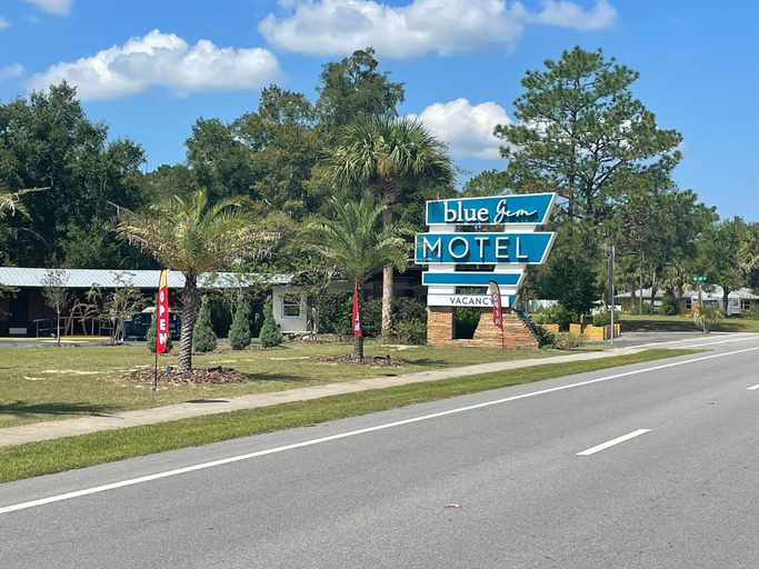 Exterior & Views 2, BlueGem Motel, Alachua