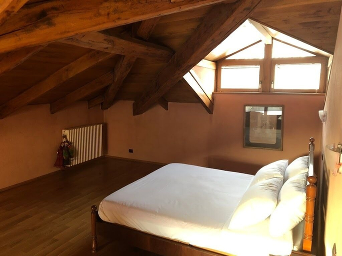 Bedroom 5, Villa Bonelli Bed & Fest, Cuneo