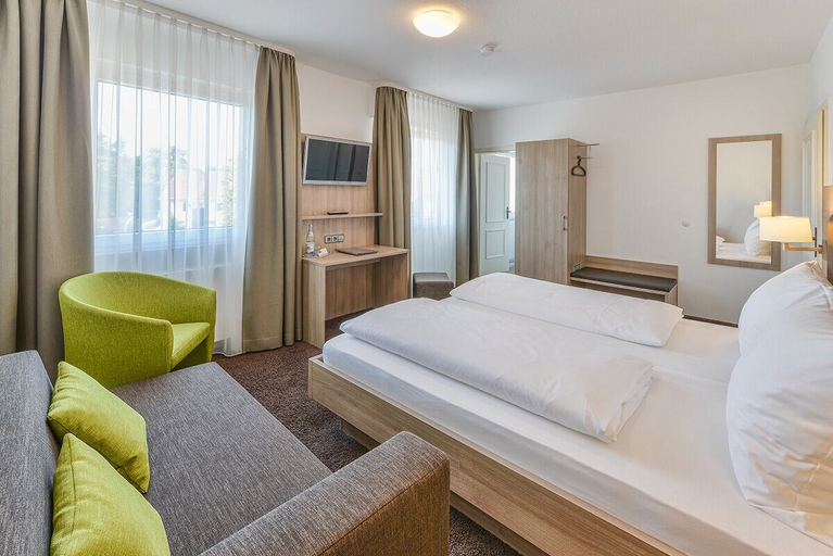 Bedroom 3, Hotel Zum Rössle, Heilbronn