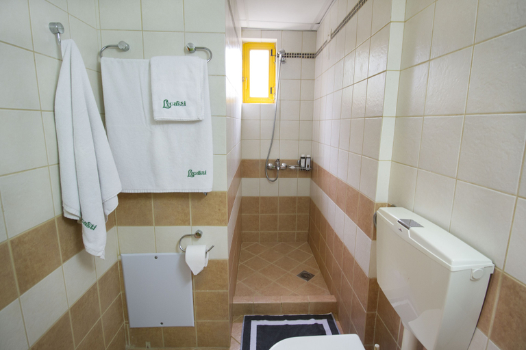 Bathroom 4, Lycasti Maisonettes, Crete