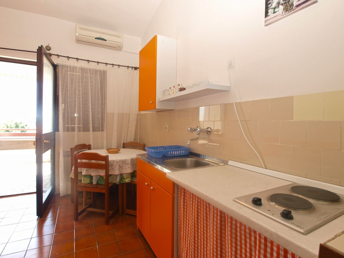 Others 5, Apartment 1669, Premantura