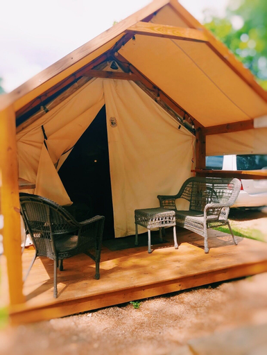 Others 4, Son's Blue River Camp Glamping Cabin U, Caldwell