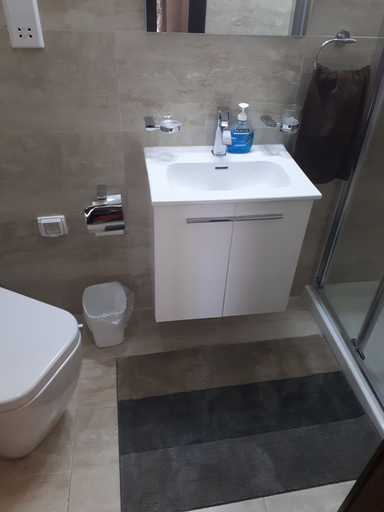 Bathroom 3, Fauzia B&B