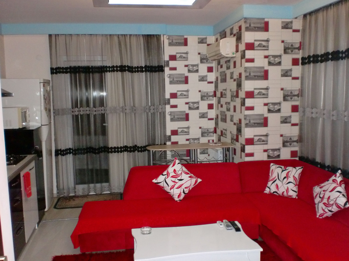 Bedroom 2, MC Suite, Merkez