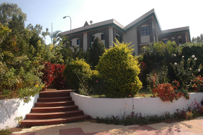 Exterior & Views 2, Blue Country Resort, Satara