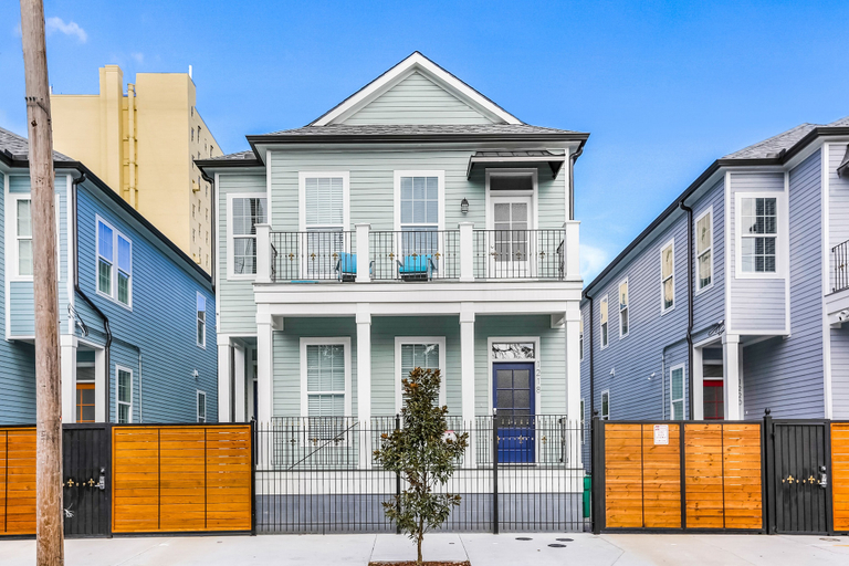 Exterior & Views 2, Spacious 5BR Urban Retreat with Balcony & Pool, Orleans