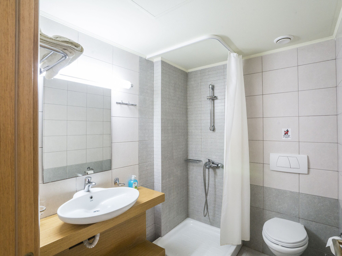 Bathroom 5, Athina Beach Hotel, Crete