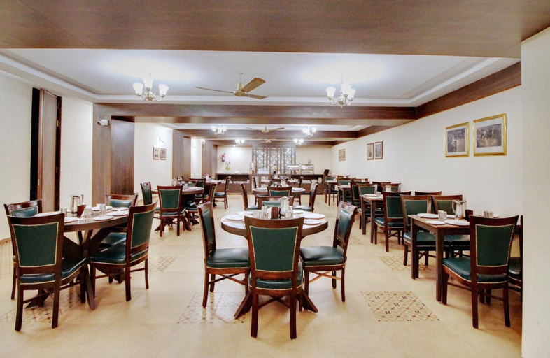 Food & Drinks 5, Rahi Forest View, Satara