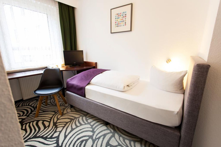 Bedroom 4, Hotel Atlanta, Region Hannover