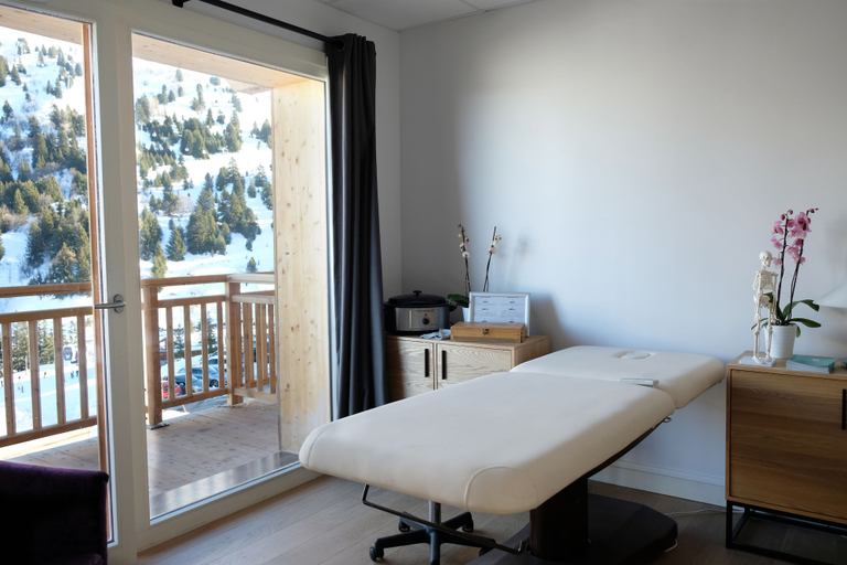 Bedroom 3, Madame Vacances Hotel Le Mottaret, Savoie